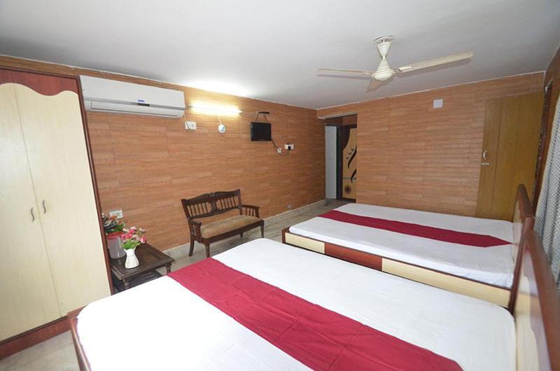 Provanil Guest House Purî Extérieur photo