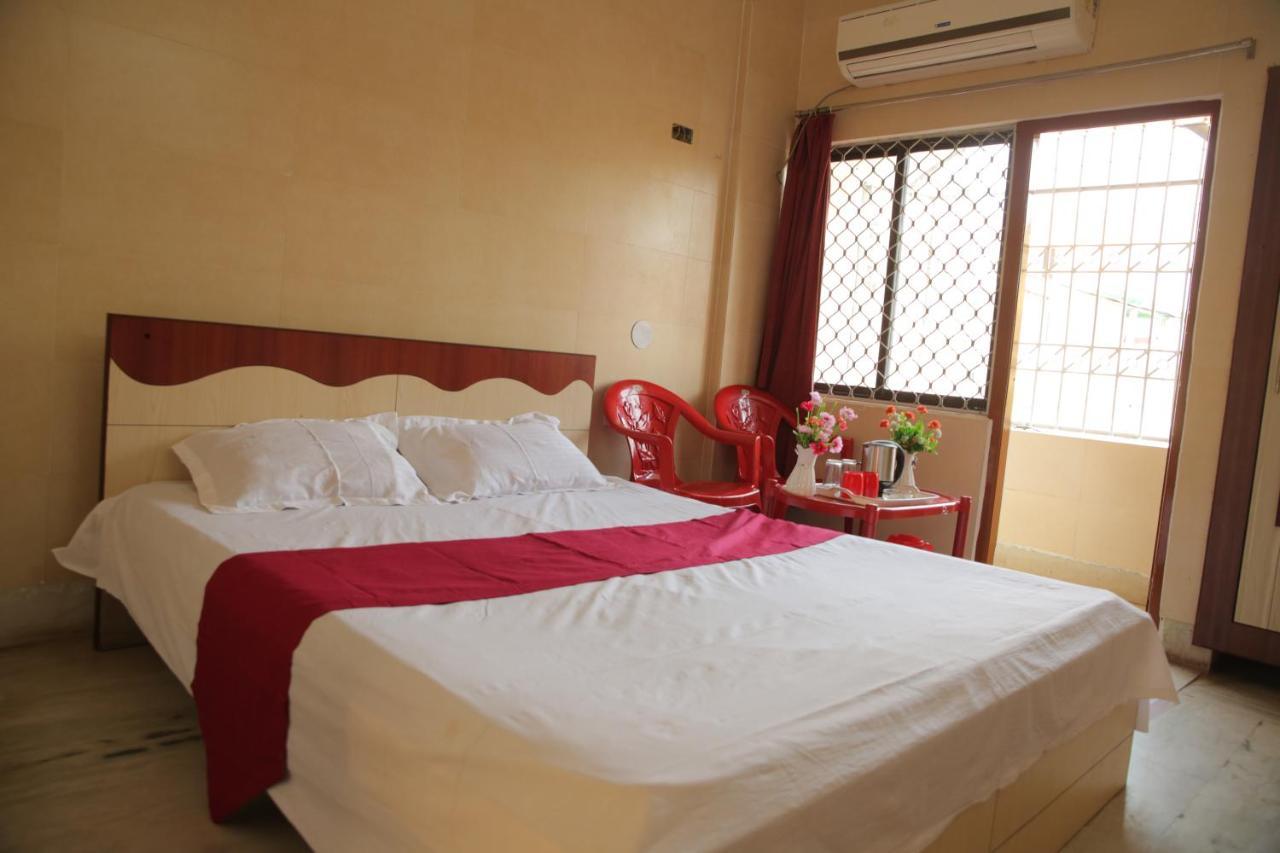 Provanil Guest House Purî Extérieur photo