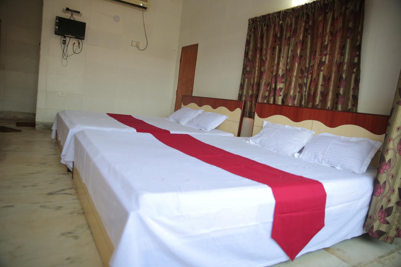 Provanil Guest House Purî Extérieur photo